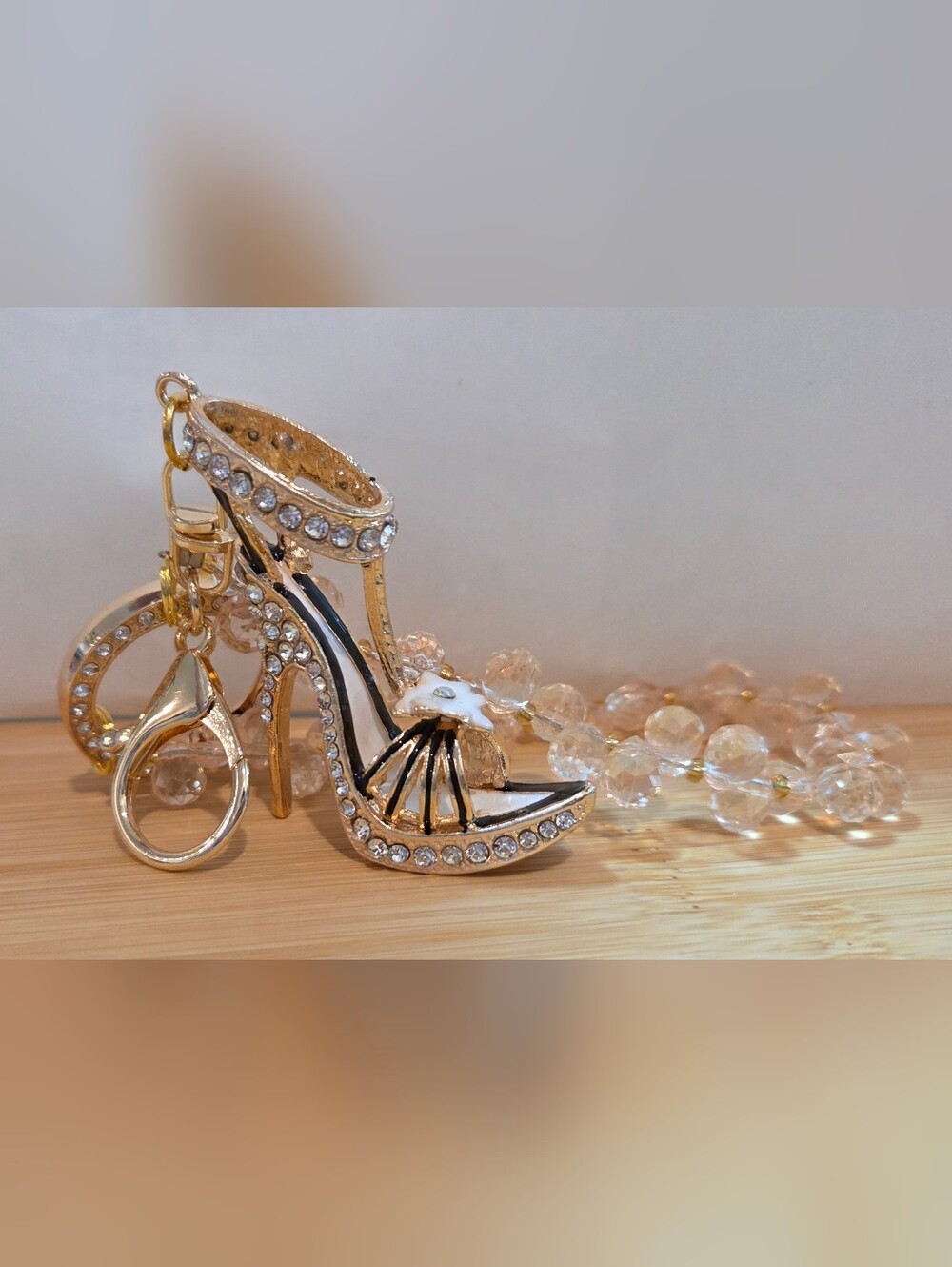Sparkly Crystal Encrusted High Heel Keychain - With Beautiful Wristlet! - Picture 4 of 16